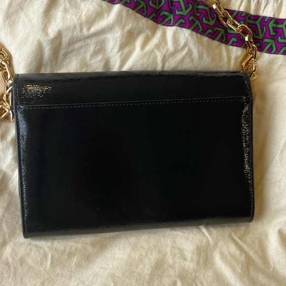 TORY BURCH Patent Leather Wallet On Chain Black - Picture 4 of 9